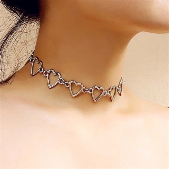 Dolls Kill Jewelry - ☝️ONE LEFT! NWT heart chain link choker